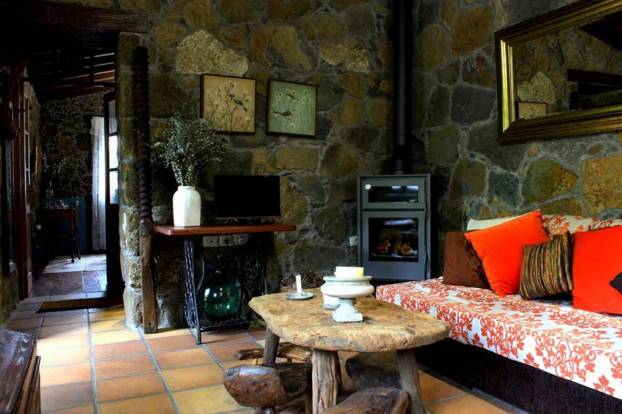 Casa Mary Lola Guest House Tinor Bagian luar foto